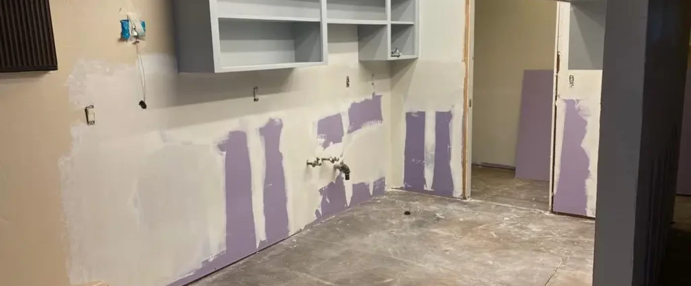 Drywall Repair - Golden Painting Service INC (6)